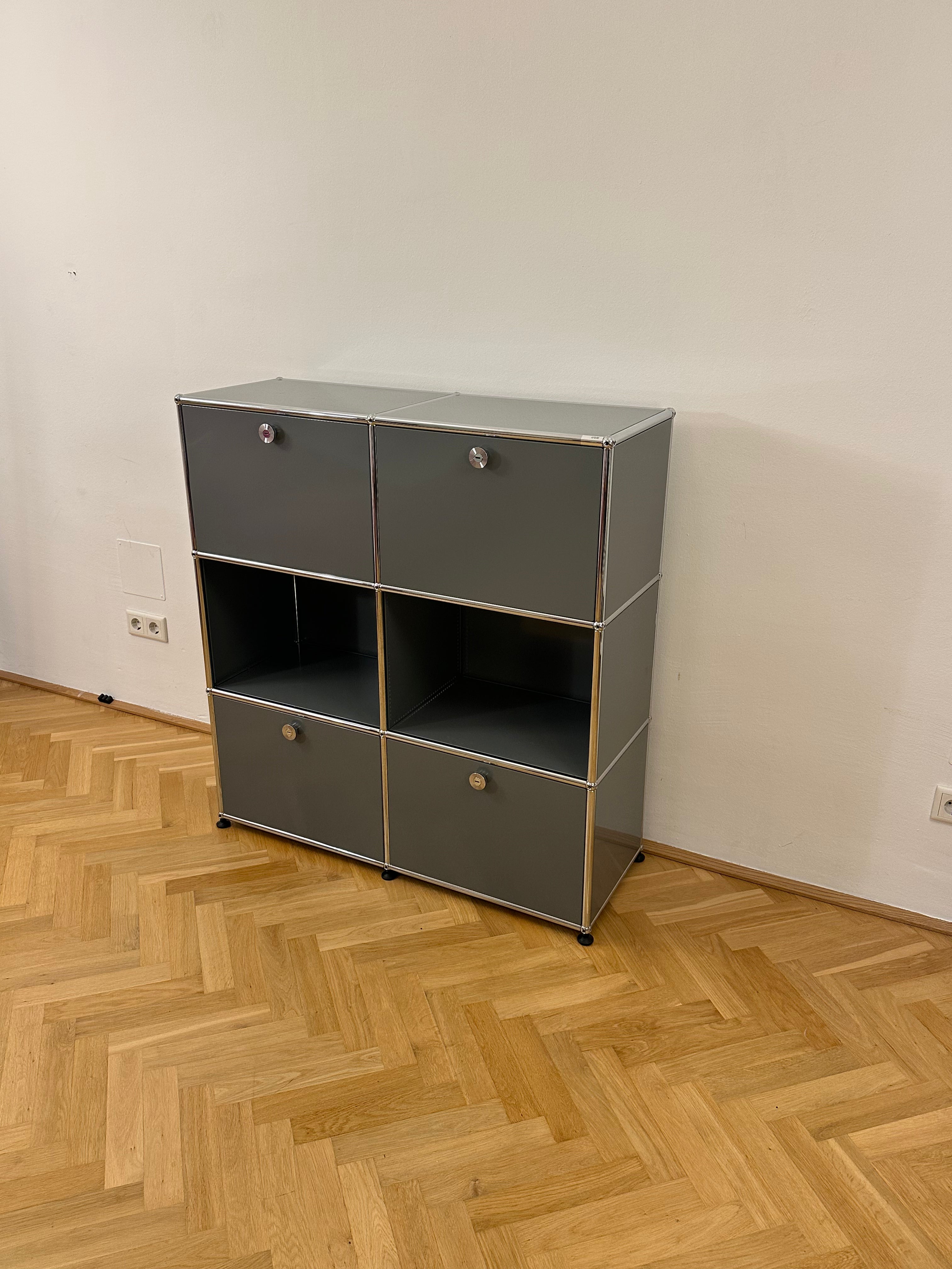USM Haller Highboard