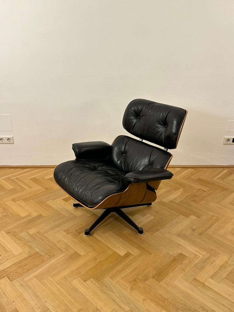 Vitra Eames Lounge Chair