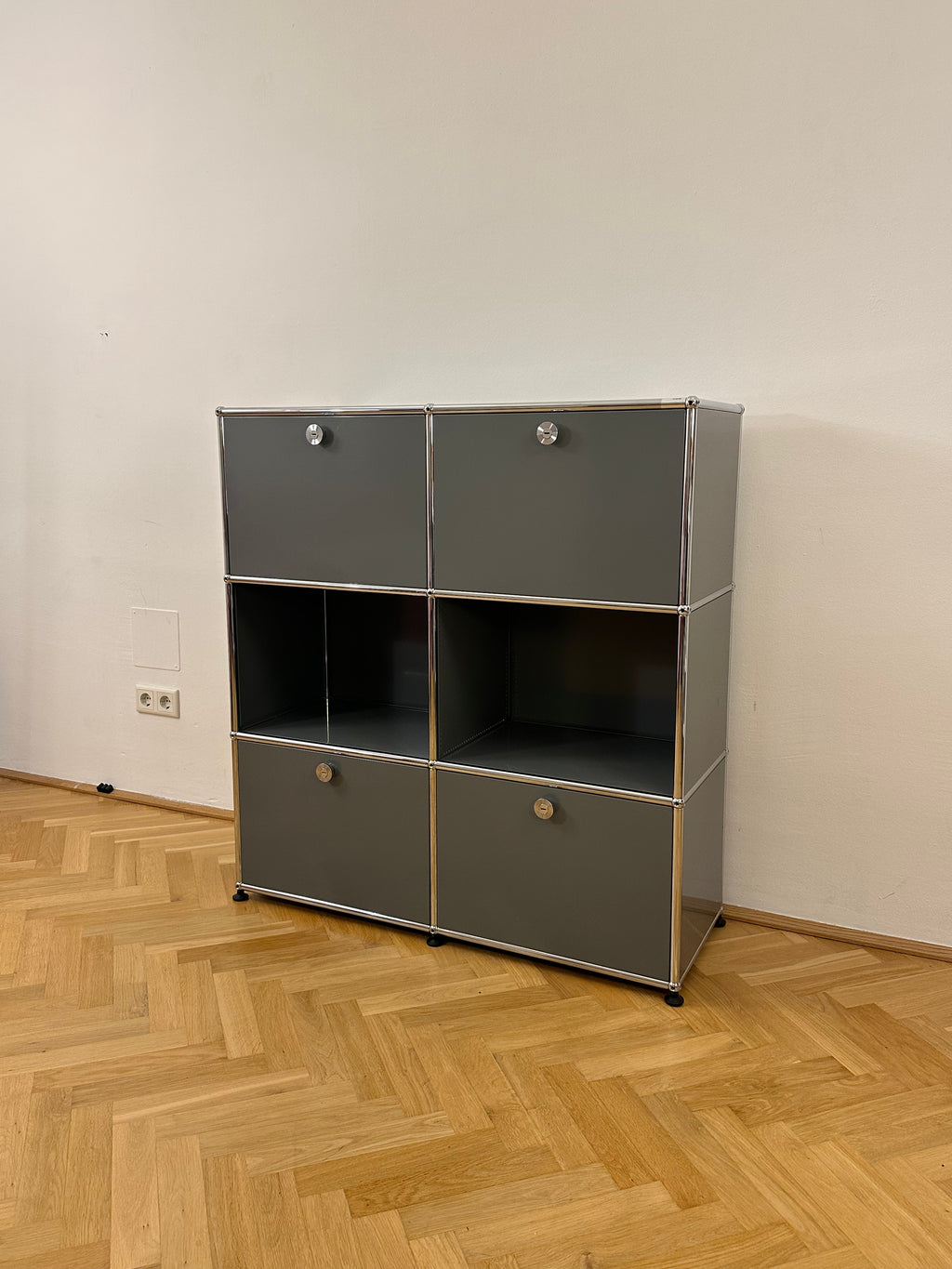 USM Haller Highboard