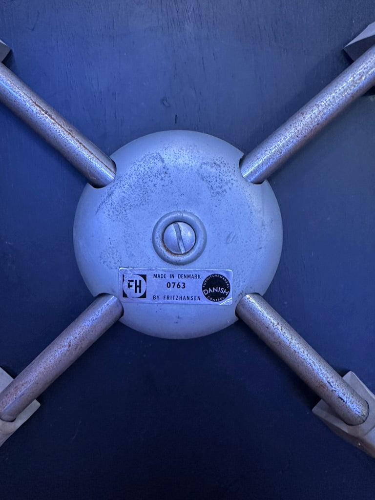 Fritz Hansen Serie 7