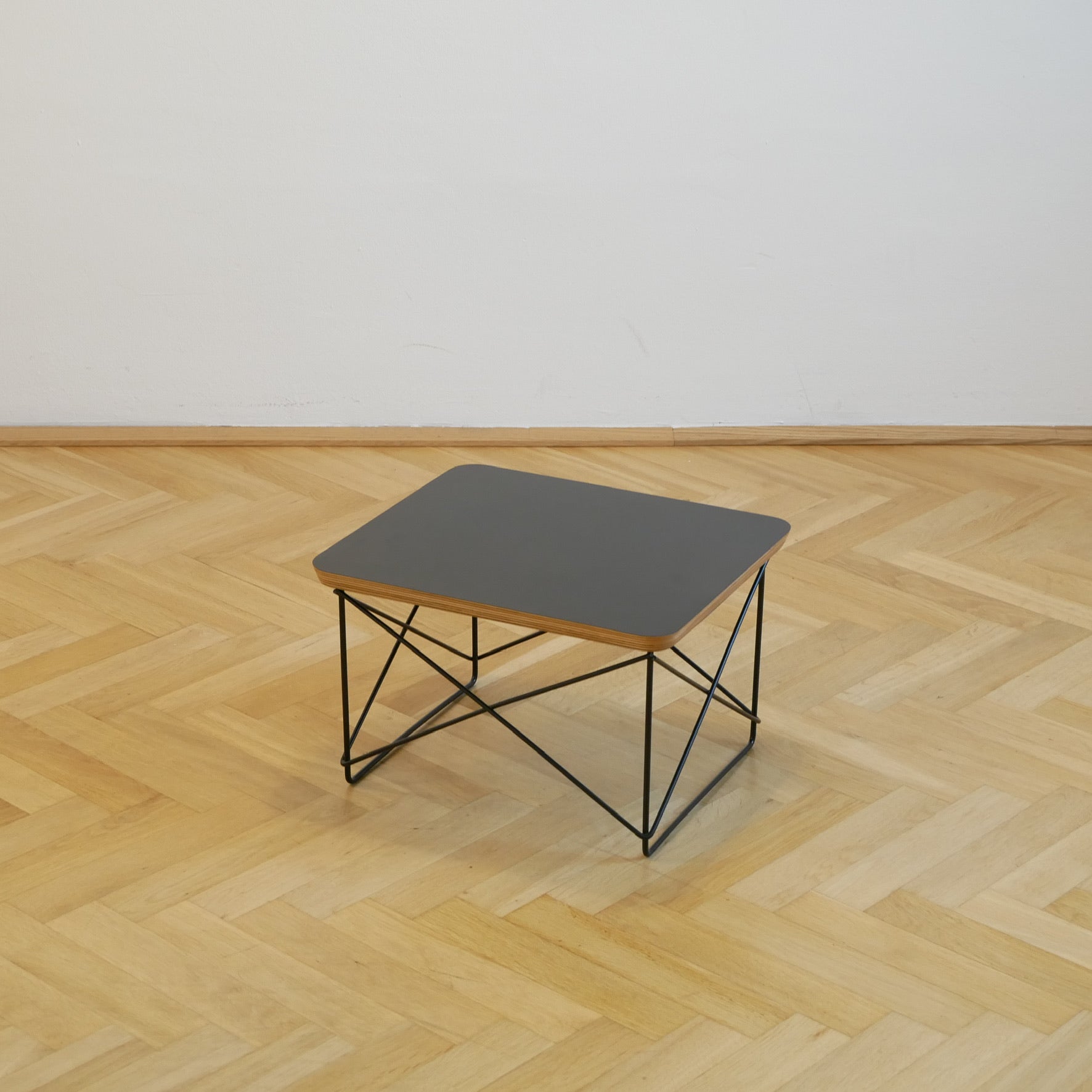 Vitra Occasional Tisch - Schwarz