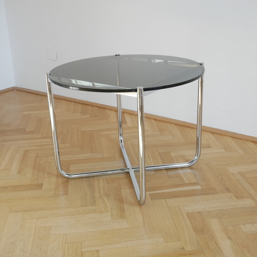 Knoll MR Tisch - Rauchglas
