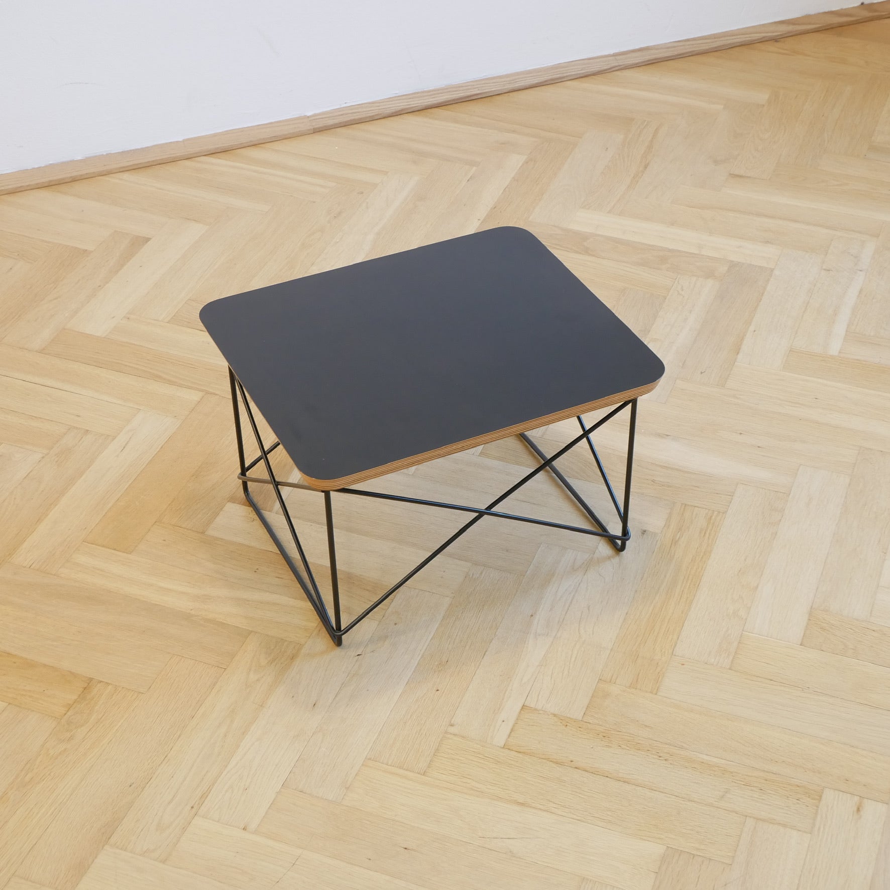 Vitra Occasional Tisch - Schwarz