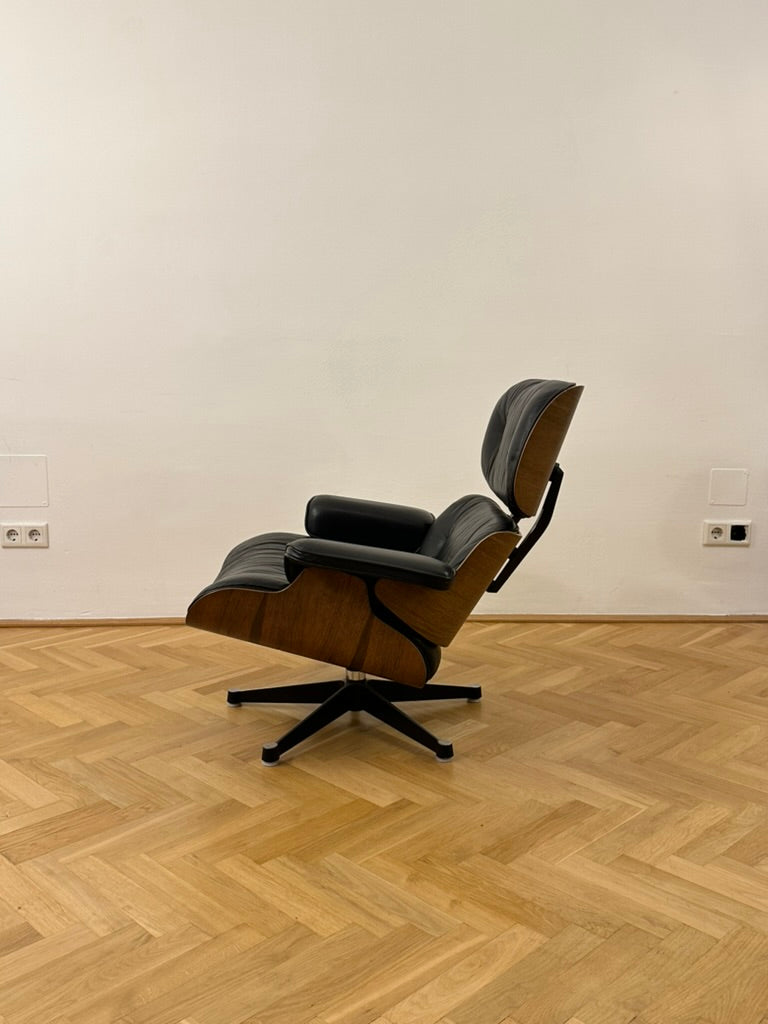 Vitra Eames Lounge Chair