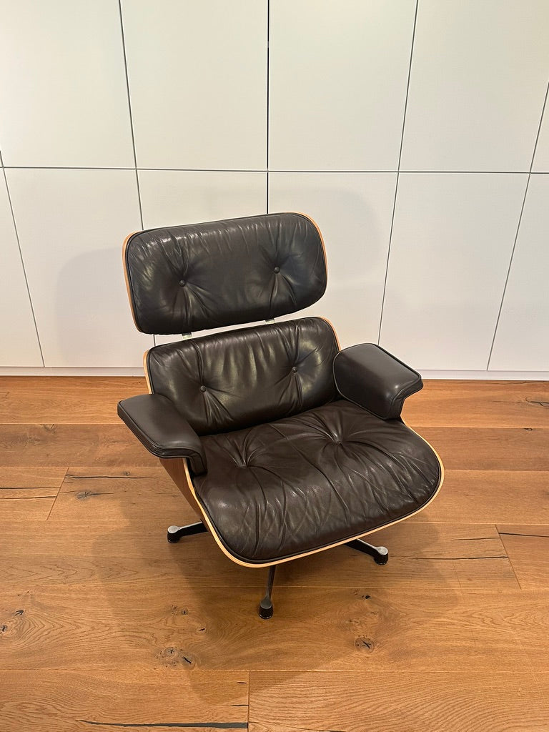Vitra Eames Lounge Chair