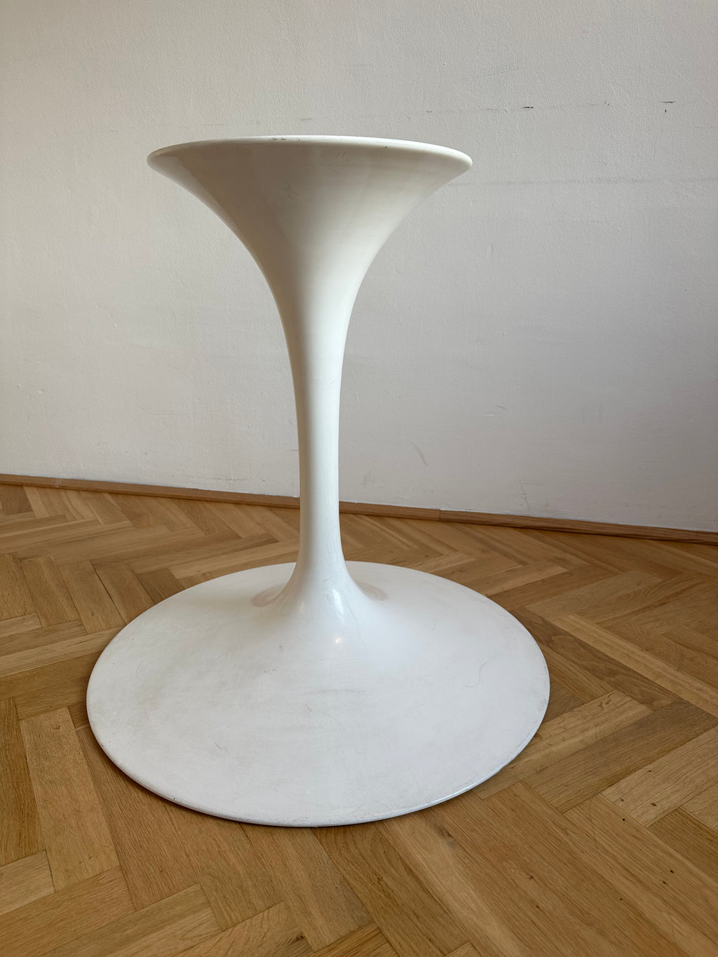Knoll Tulip Saarinen Esstisch - Marmor Weiß