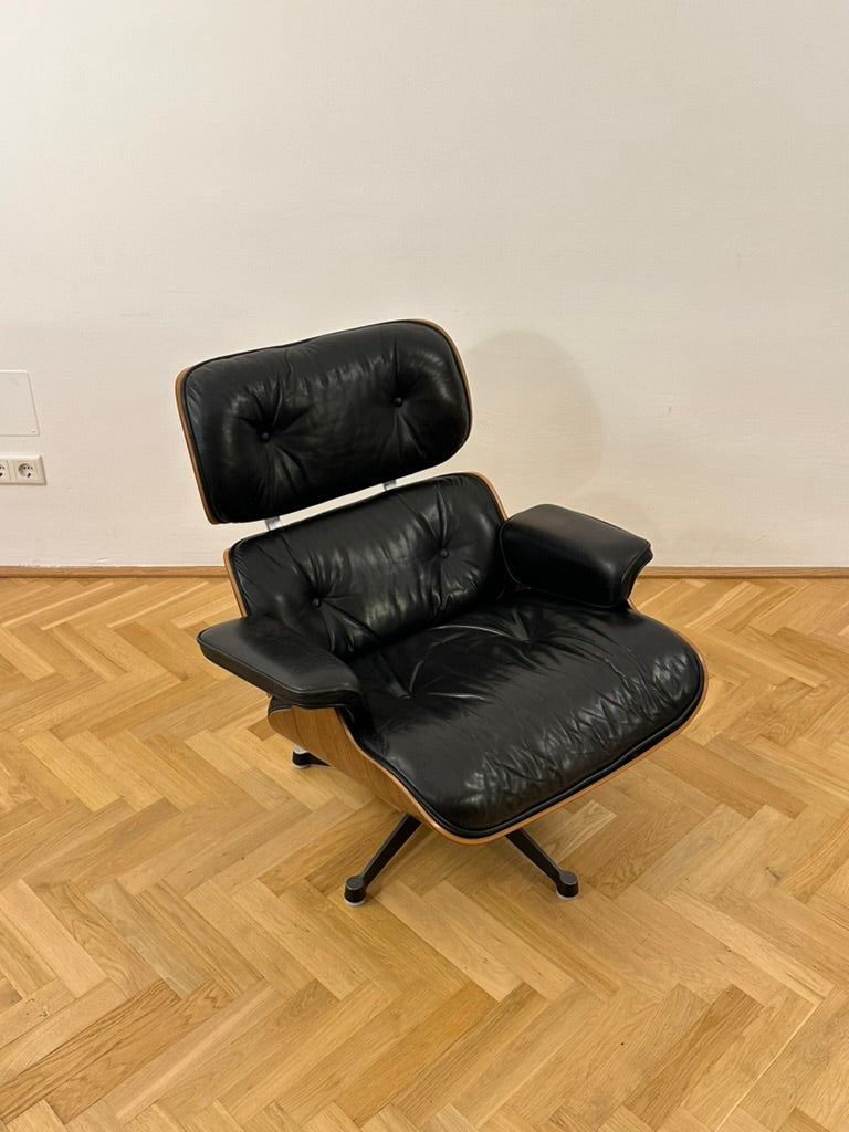 Vitra Eames Lounge Chair