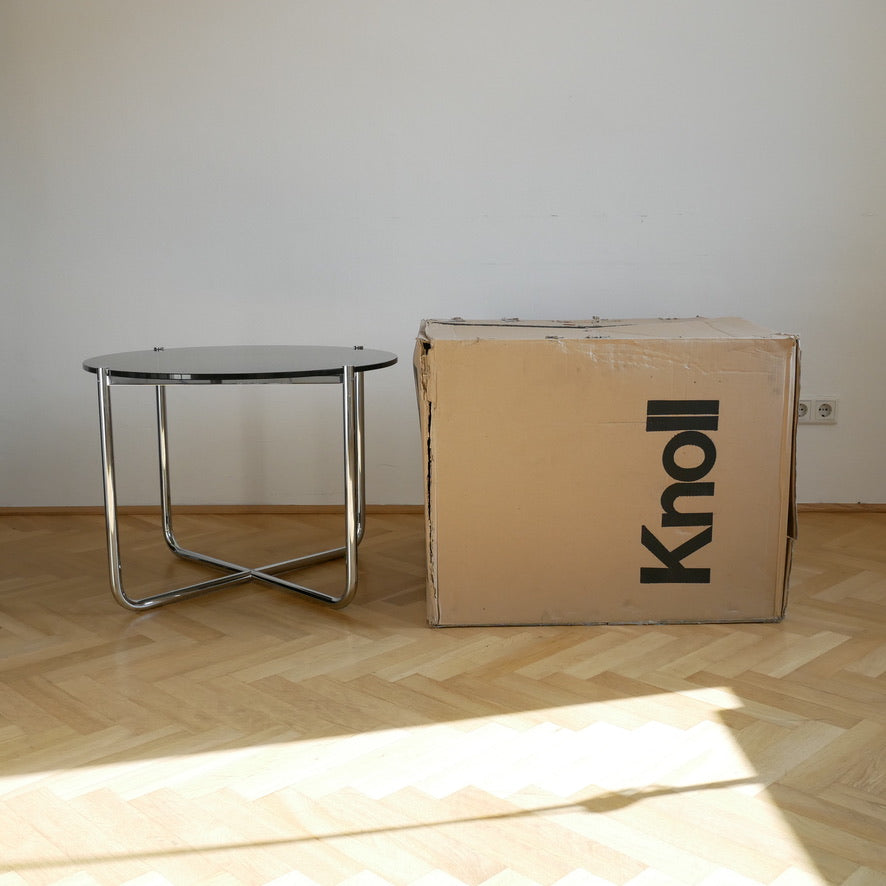 Knoll MR Tisch - Rauchglas