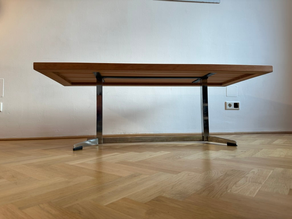 Teakholz-Tisch im Stil der 1960er-Jahre