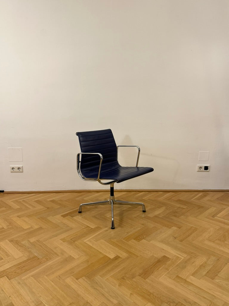 Vitra EA 107 - weitere Ansicht